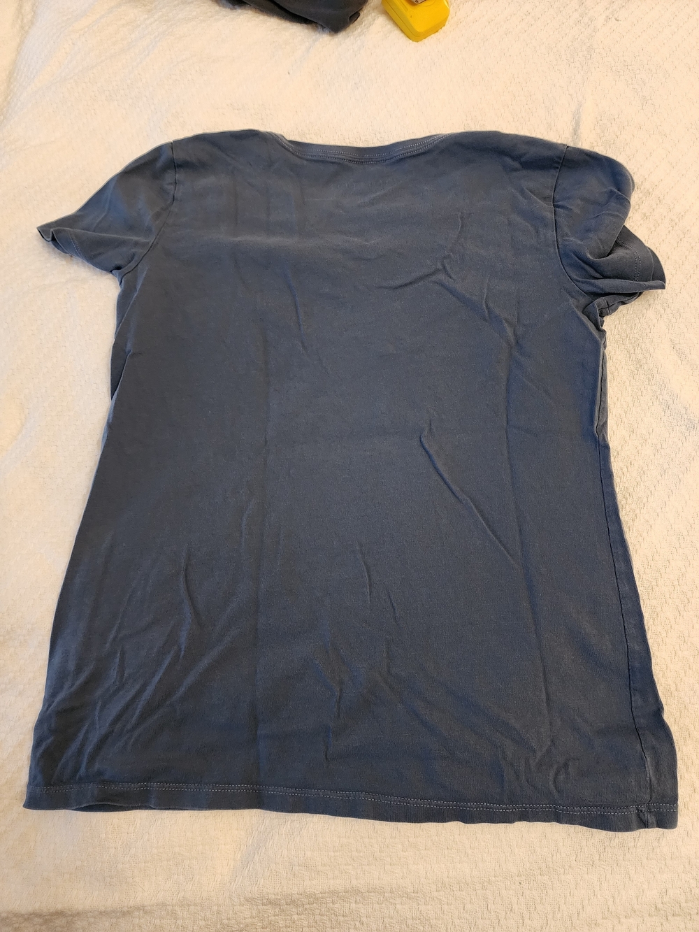 Life Is Good Dusty Blue V-Neck Daisy Scene Tee - Picture 3 of 5